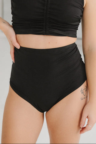 Le bas taille ultra haute